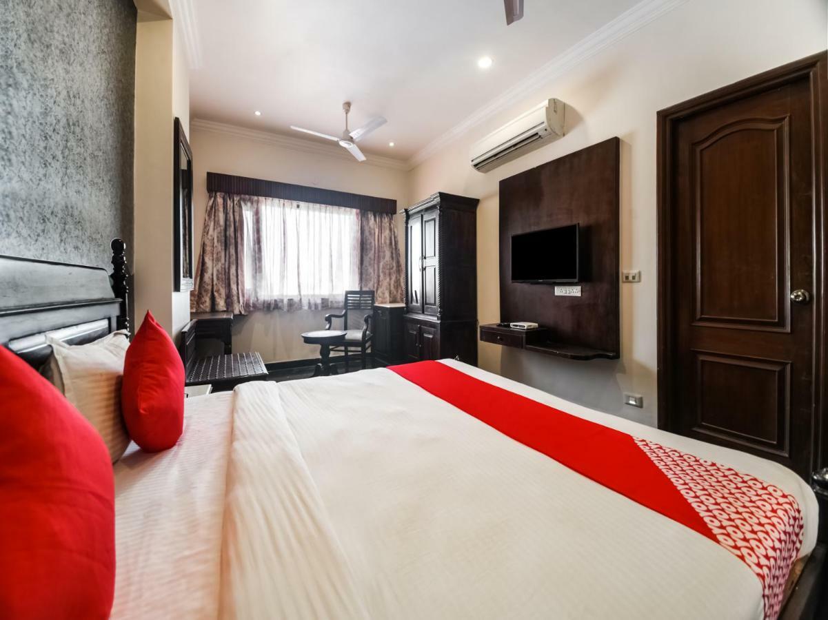 Oyo 1681 Hotel Devansh ウダイプル エクステリア 写真