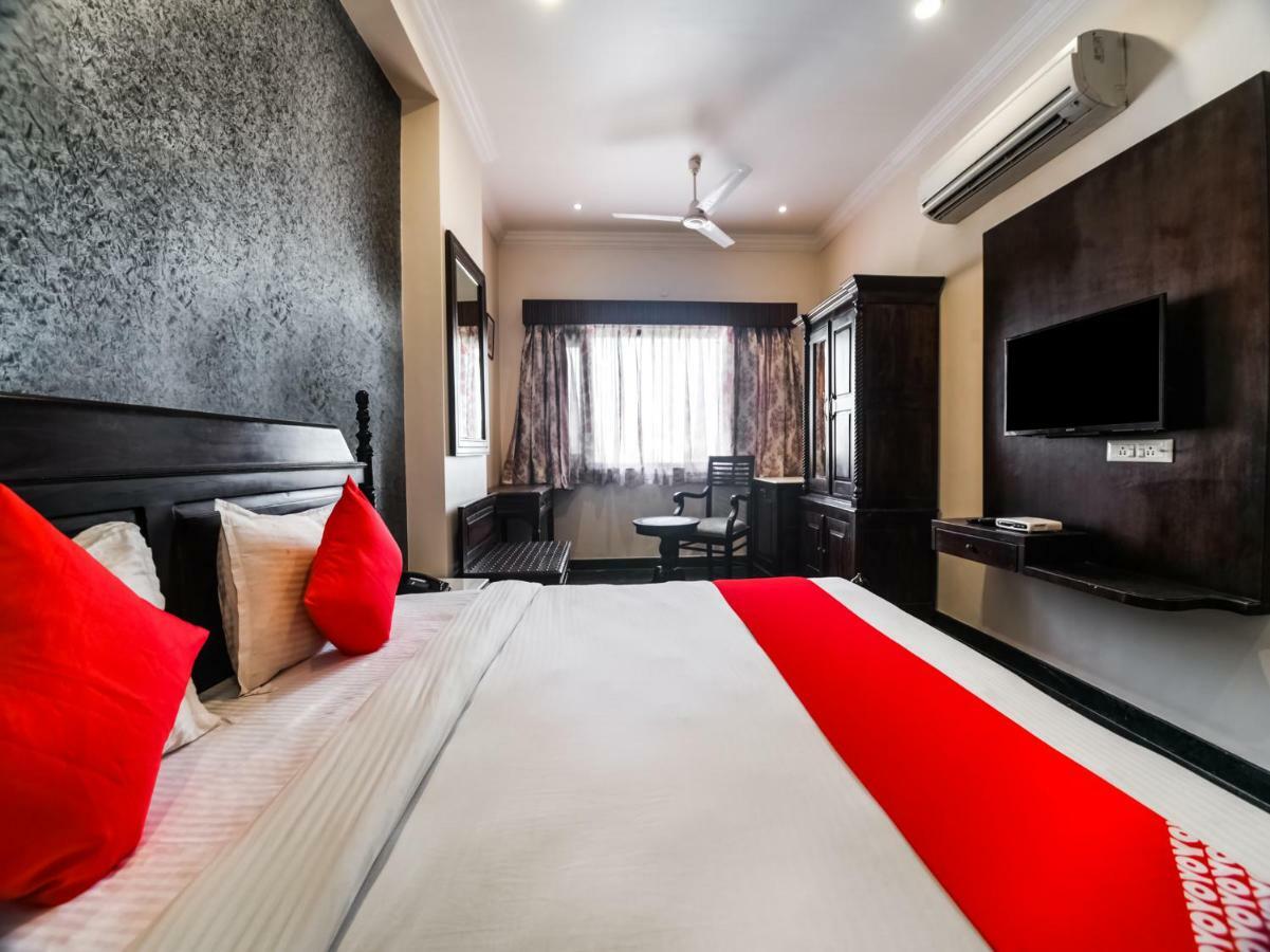 Oyo 1681 Hotel Devansh ウダイプル エクステリア 写真