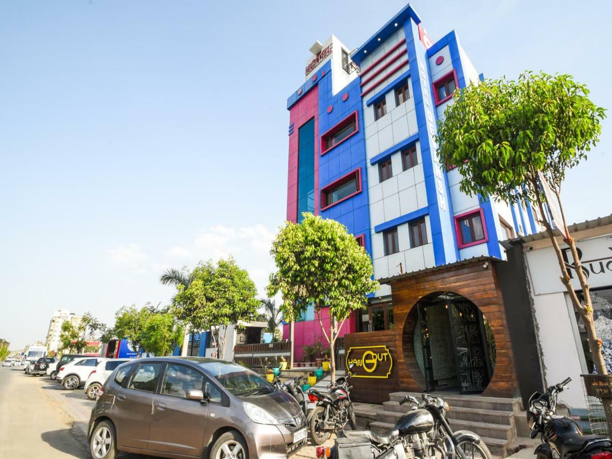 Oyo 1681 Hotel Devansh ウダイプル エクステリア 写真